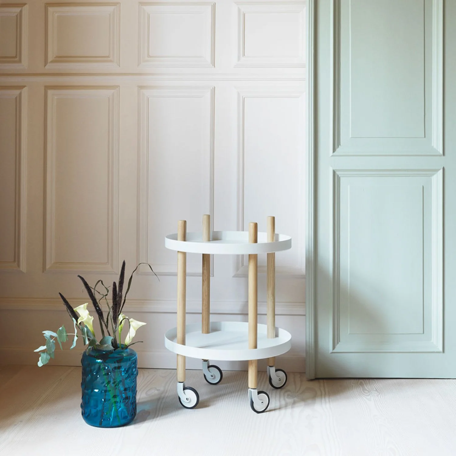 normann copenhagen | block table round | white - Image 5