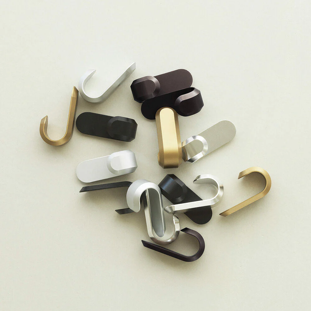 normann copenhagen | curve mini hook set | matte gold - Image 7
