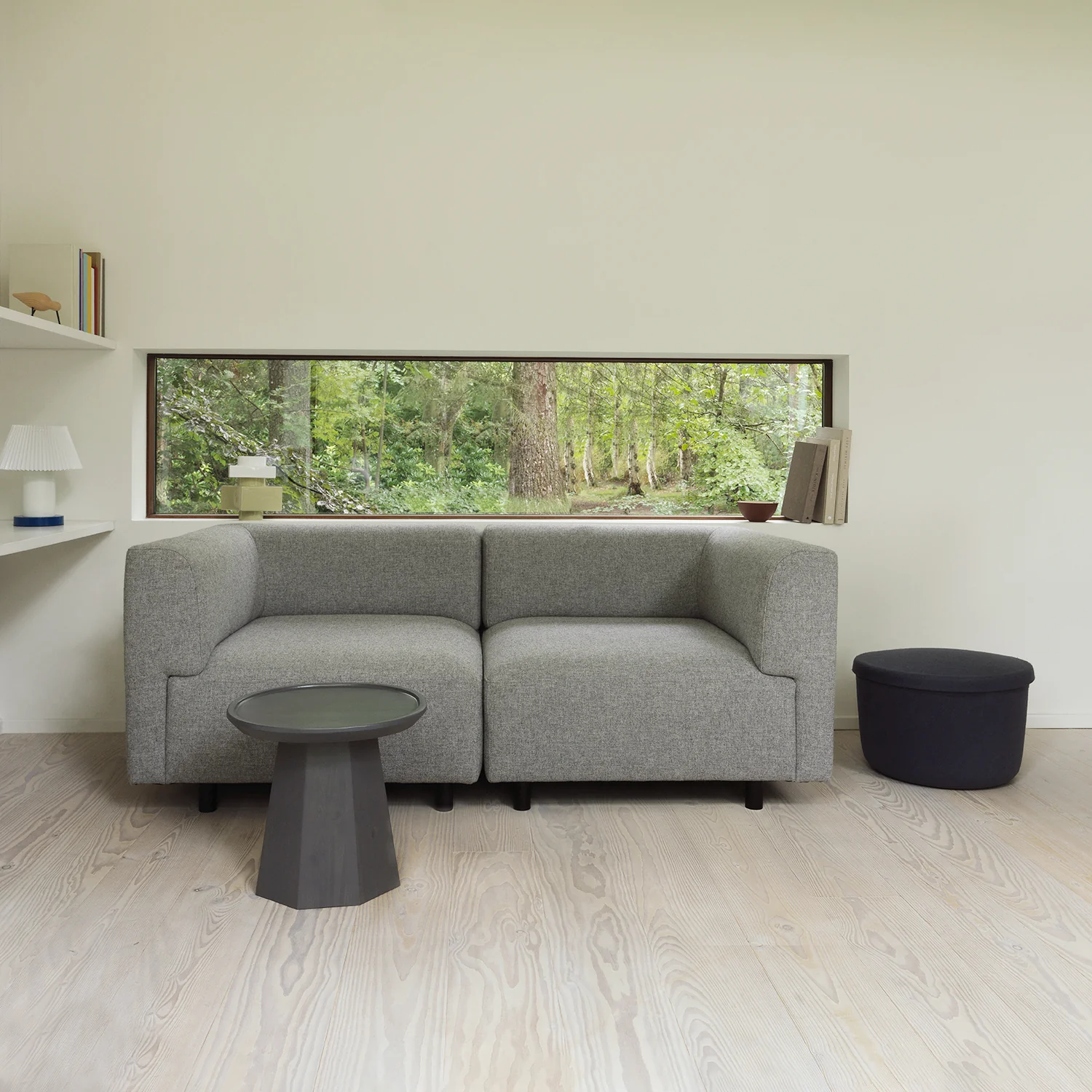 normann copenhagen | hide storage pouf | large blue - Image 4