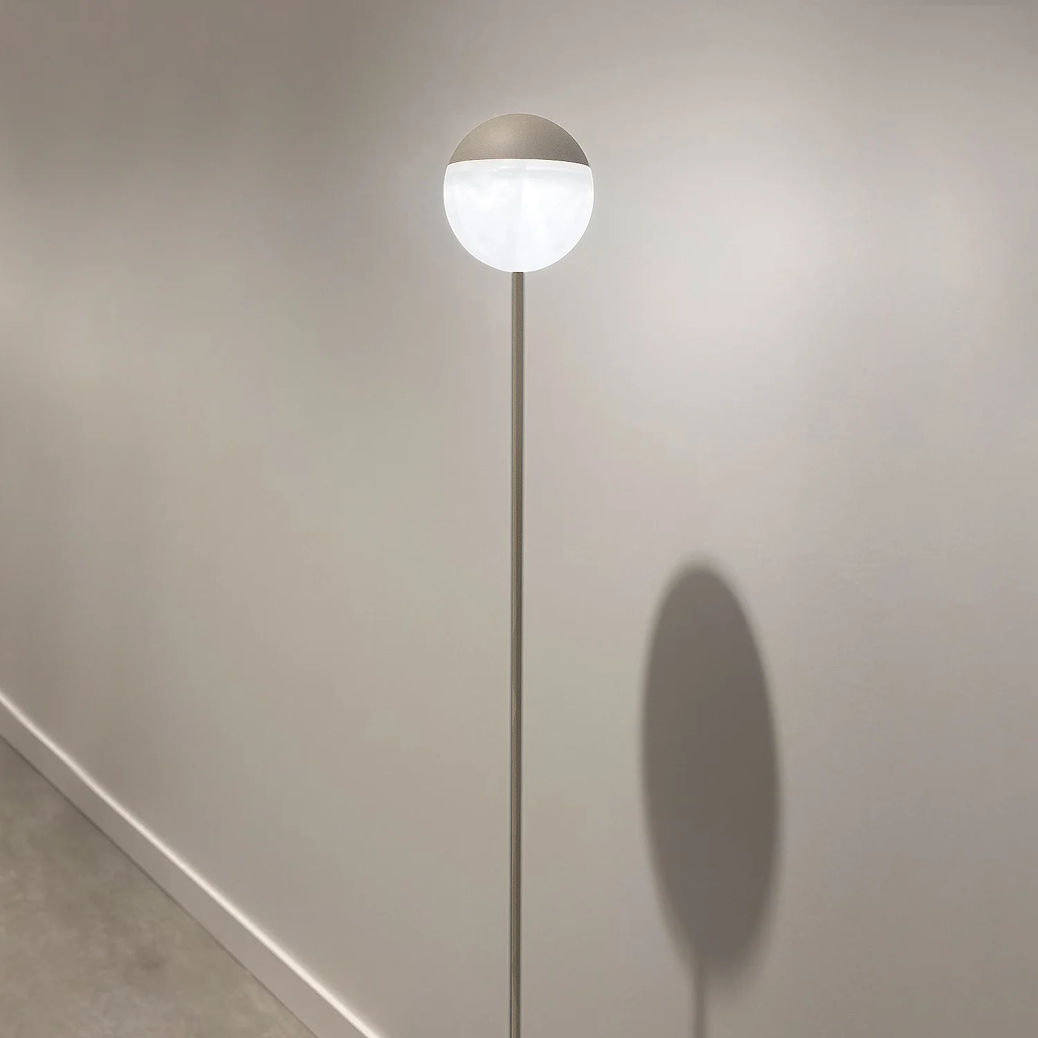 pen | sway floor lamp | adorn warm grey - Image 4