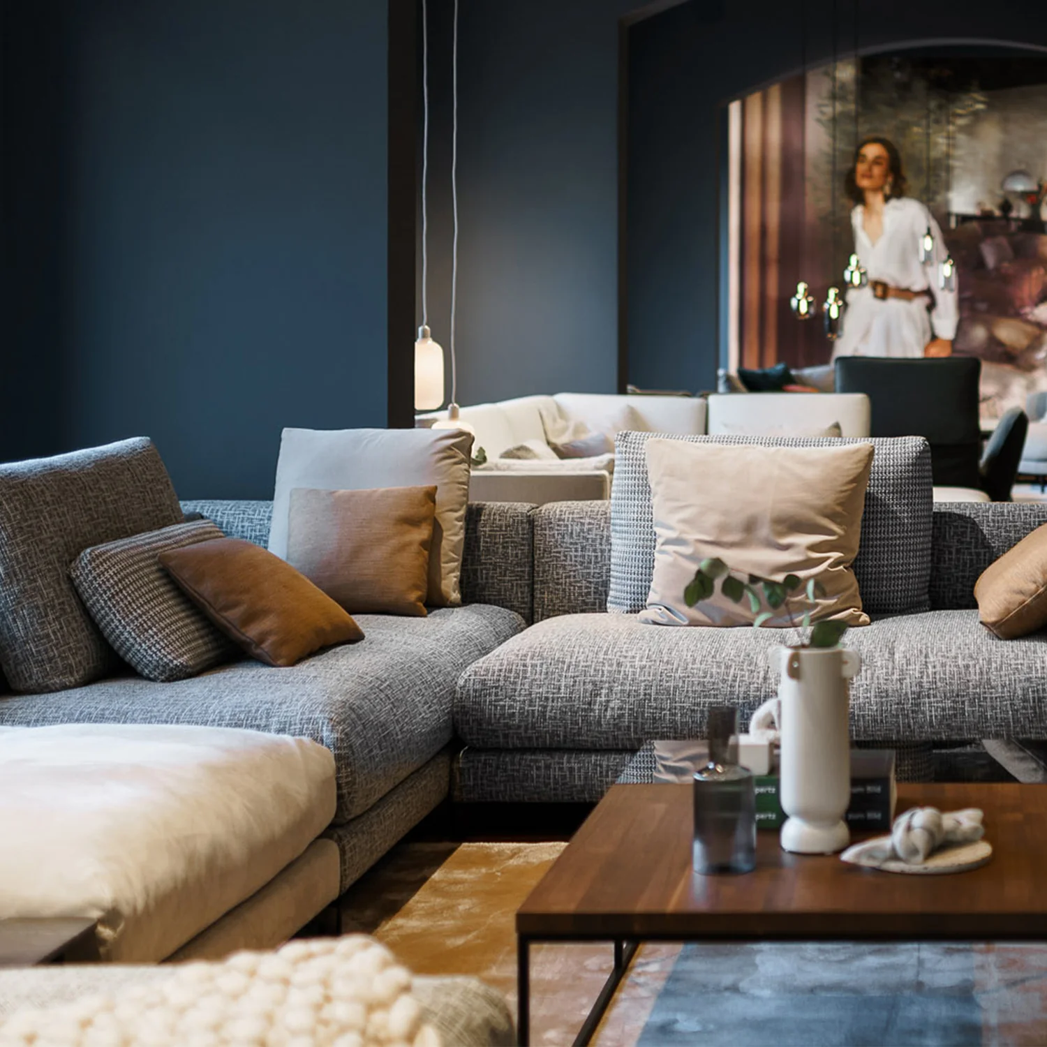 rolf benz | nuvola sofa + footstool | fabric beige grey 26384 + marrone metallic legs - Image 31