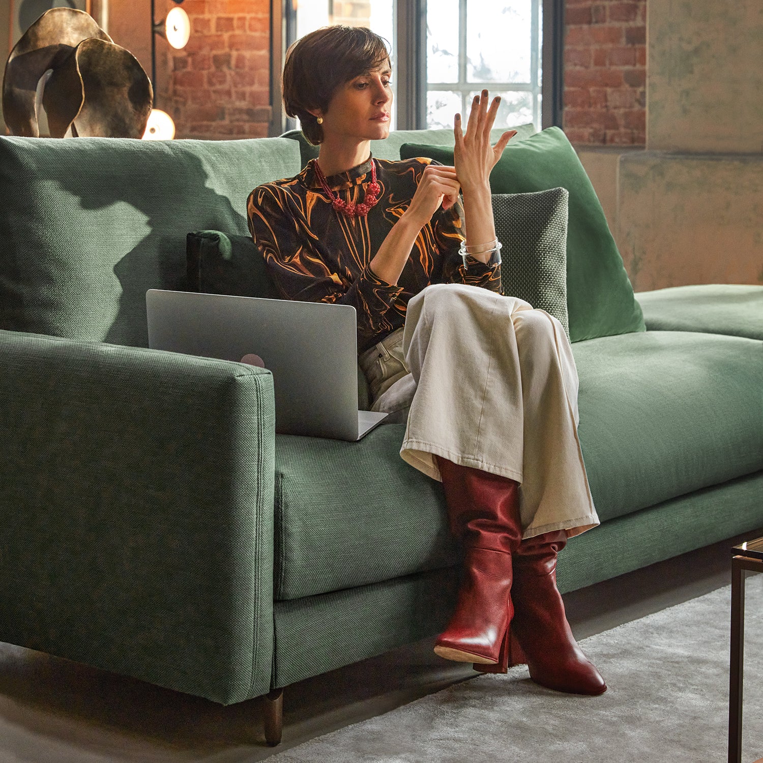 rolf benz | nuvola sofa + footstool | fabric beige grey 26384 + marrone metallic legs - Image 7