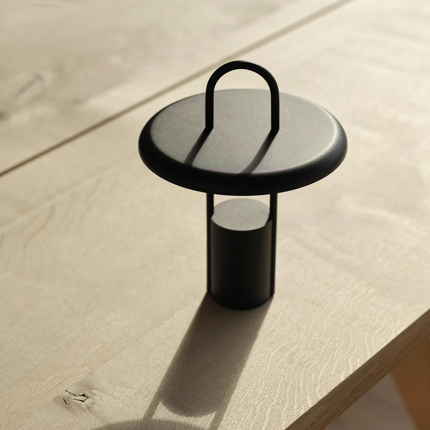 stelton | pier portable LED lamp | black - LC - Image 3