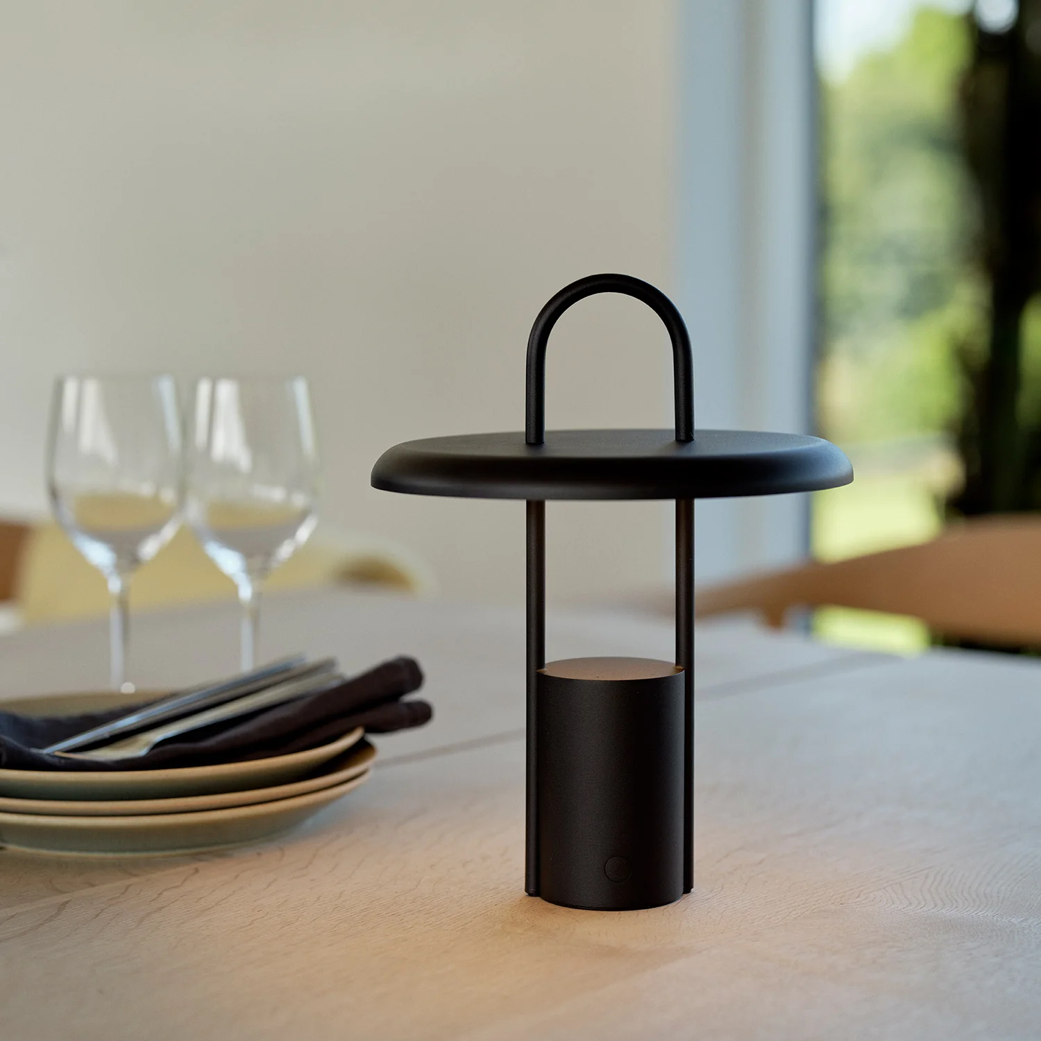 stelton | pier portable LED lamp | black - LC - Image 4