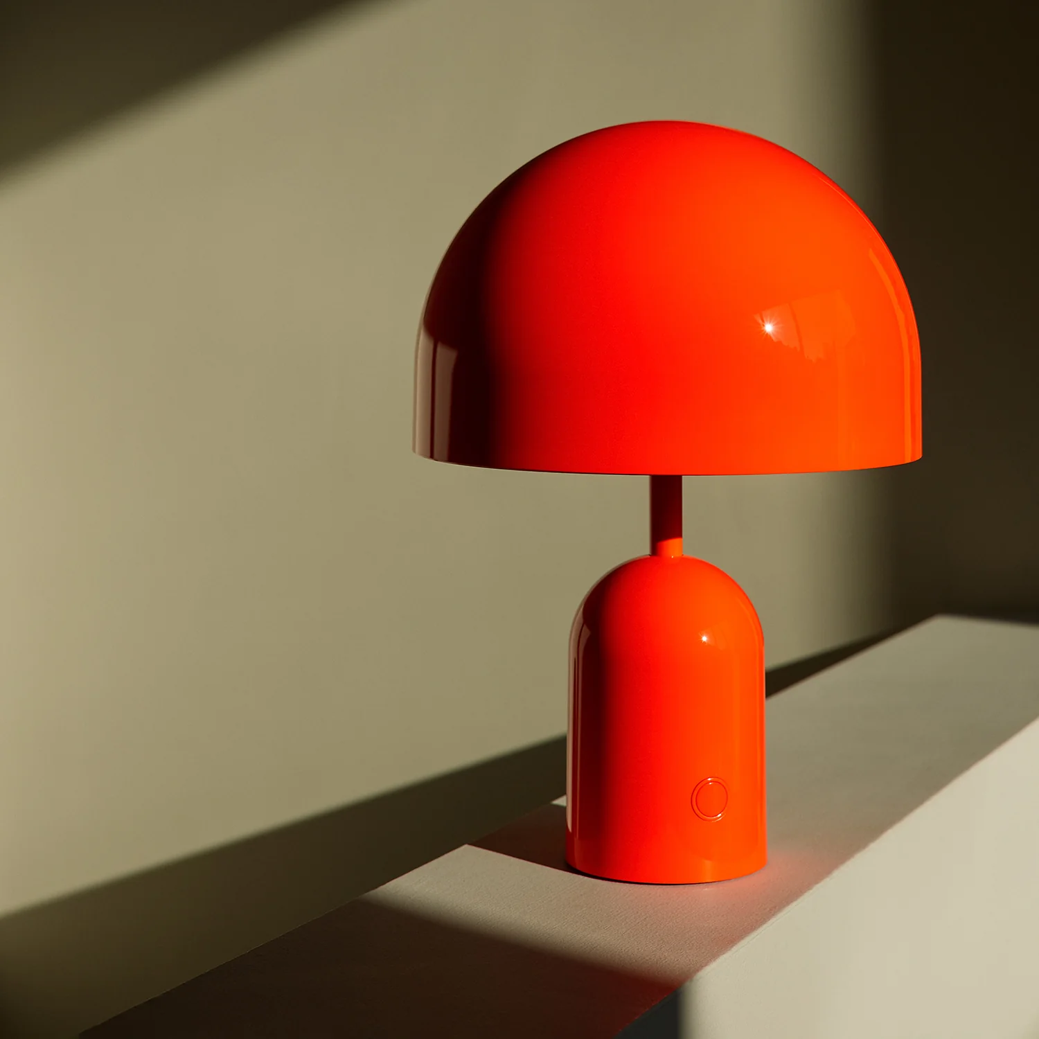 tom dixon | bell portable lamp | fluro - Image 15
