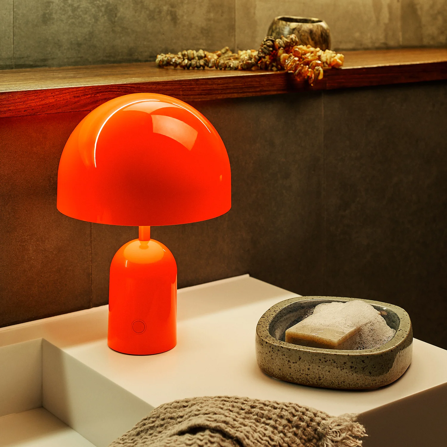 tom dixon | bell portable lamp | fluro - Image 6