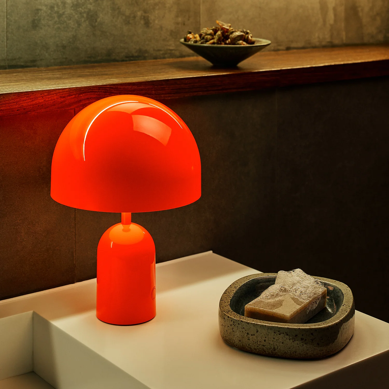 tom dixon | bell portable lamp | fluro - Image 9