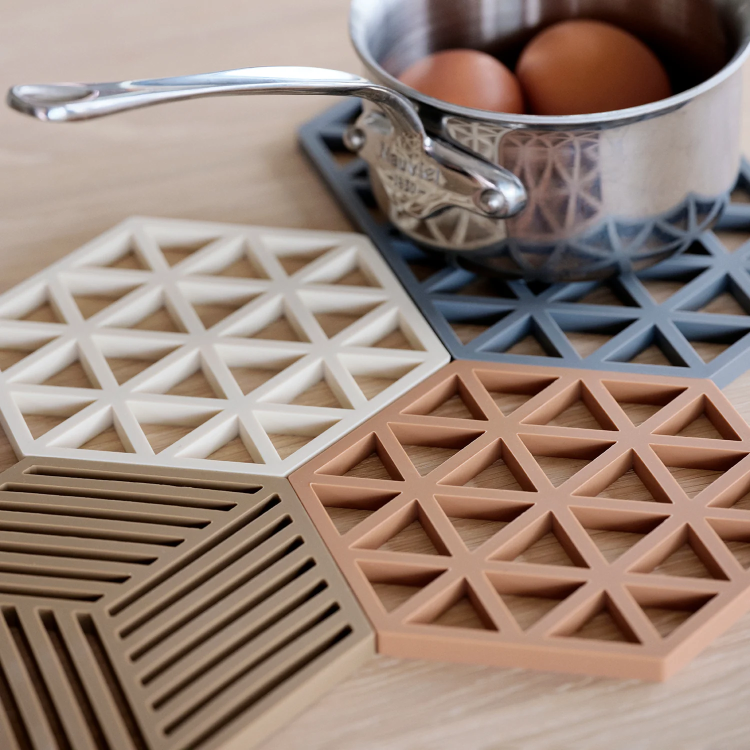 zone denmark | hexagon trivet | warm grey - Image 3