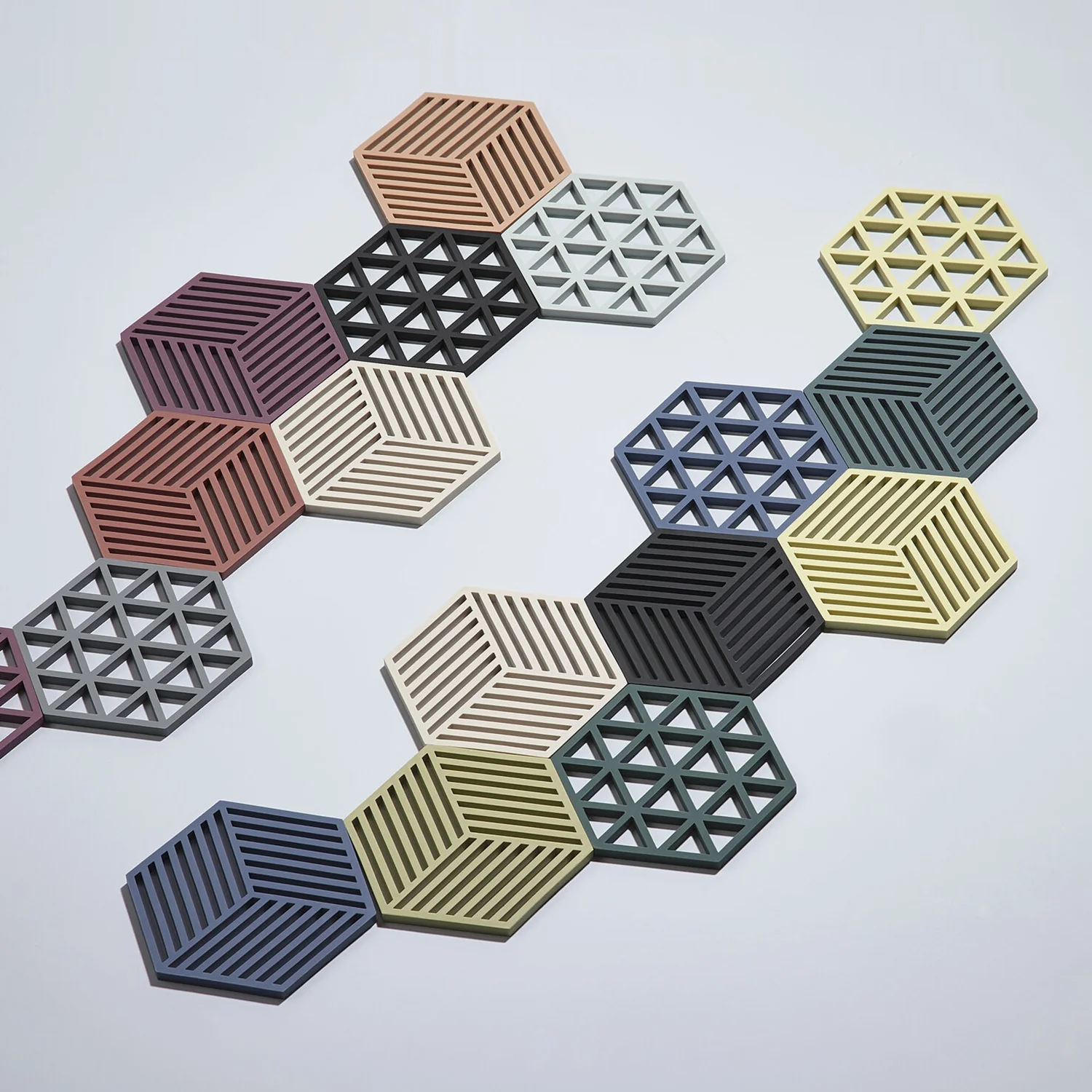 zone denmark | hexagon trivet | warm grey - Image 4