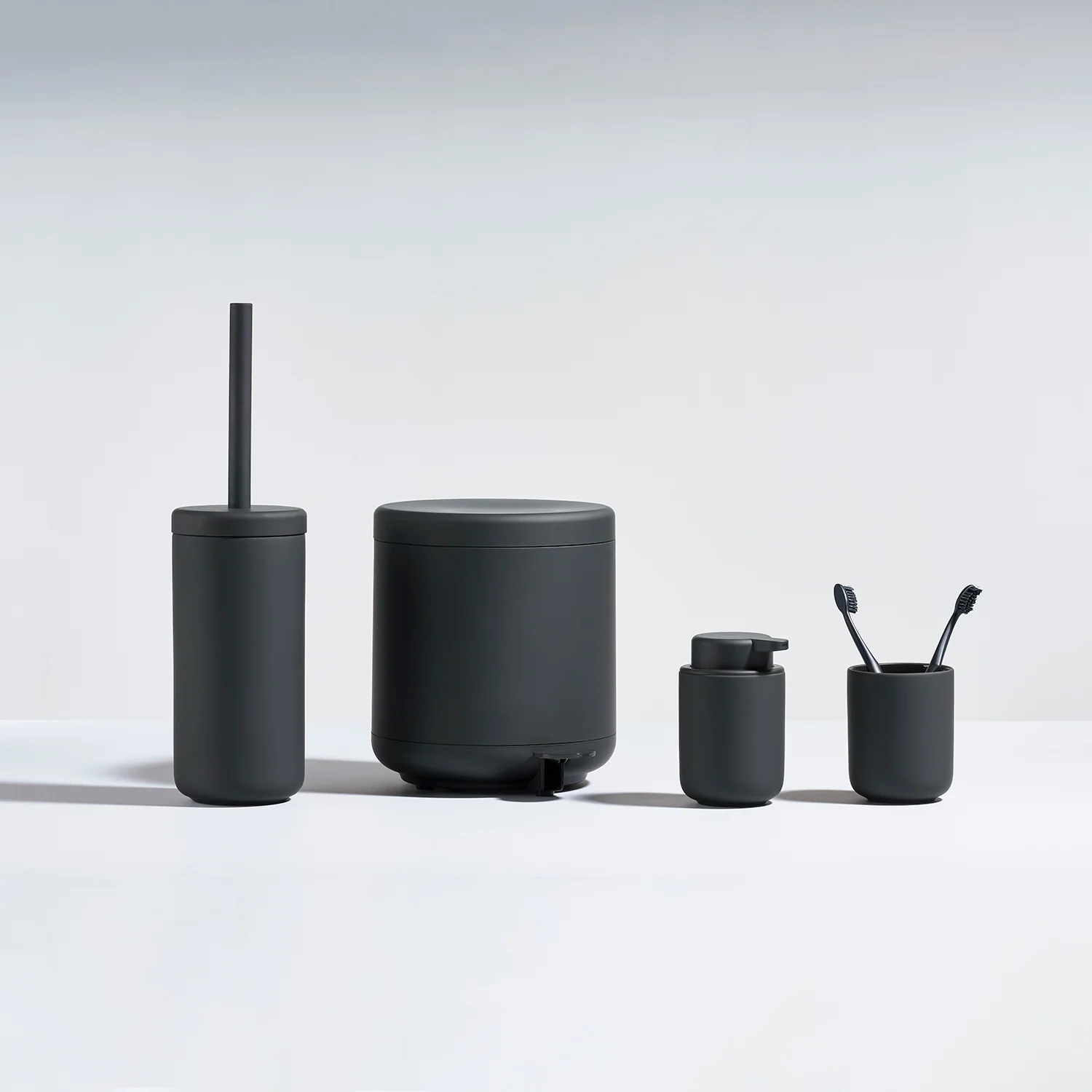 zone denmark | ume toothbrush mug | black - Image 8