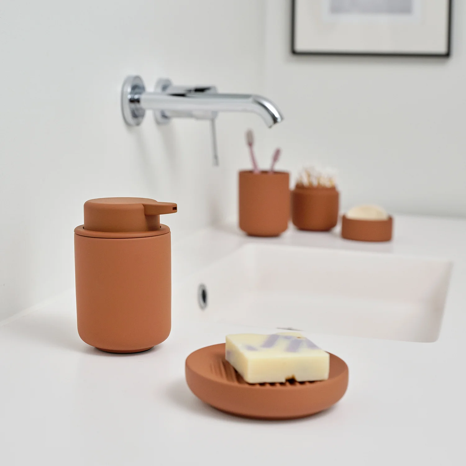 zone denmark | ume toothbrush mug | terracotta - Image 4