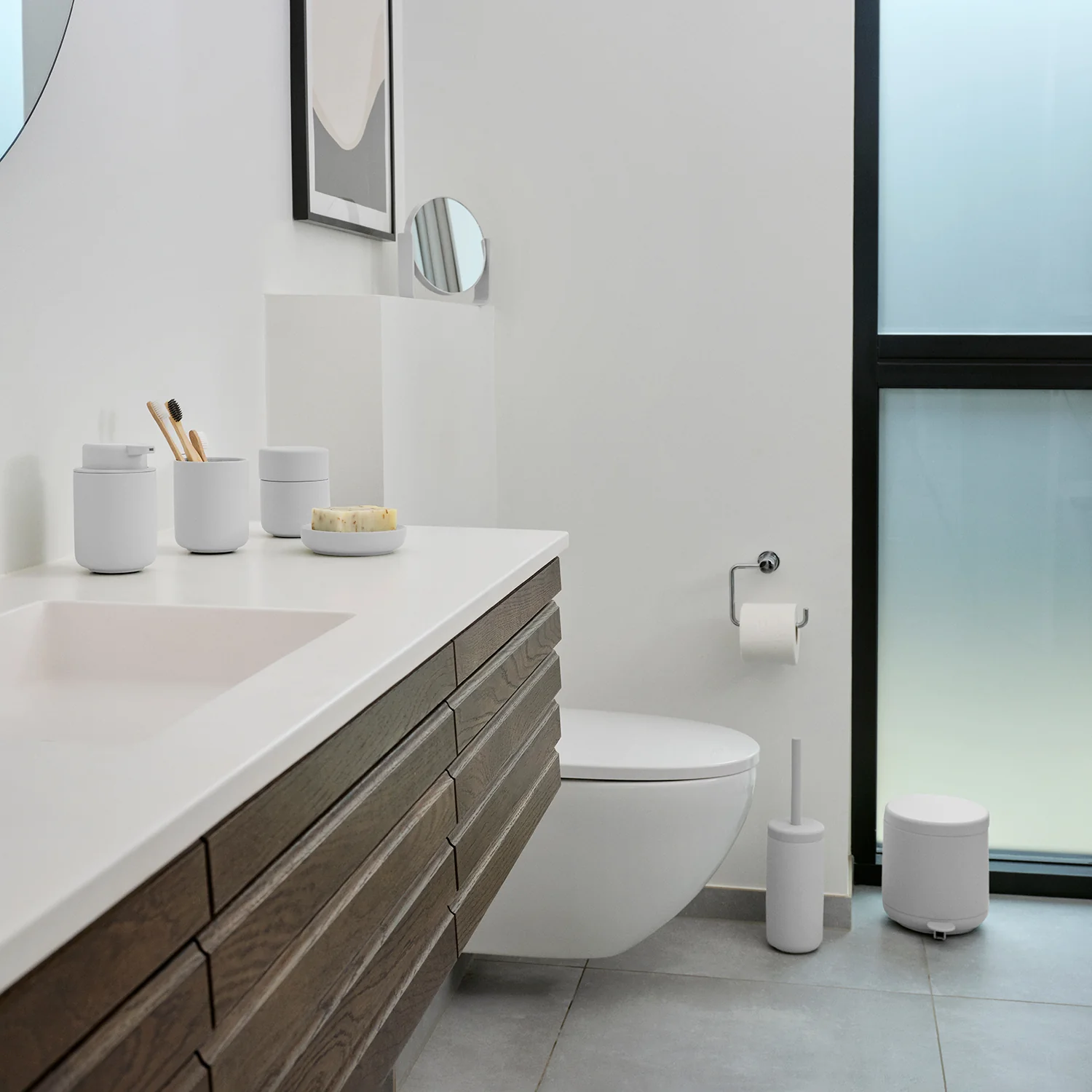 zone denmark | ume toothbrush mug | white - Image 3